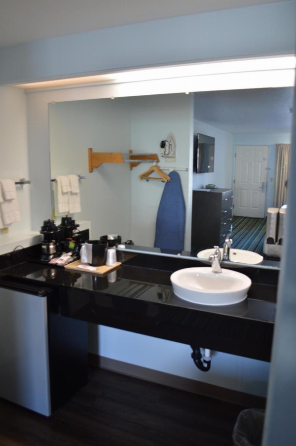 Brookings Inn Resort image 7