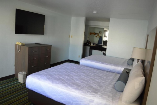 Brookings Inn Resort image 8